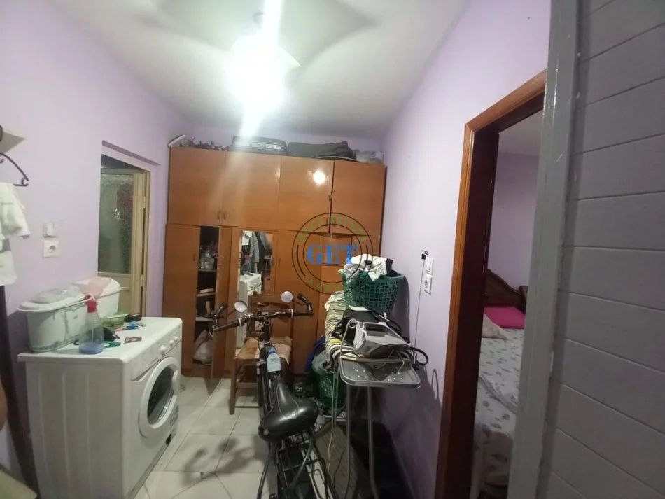 Durres, shitet apartament 1+1+Ballkon Kati 1, 64 m² 58.000 € (Pran shkolles "Qemal Mici")