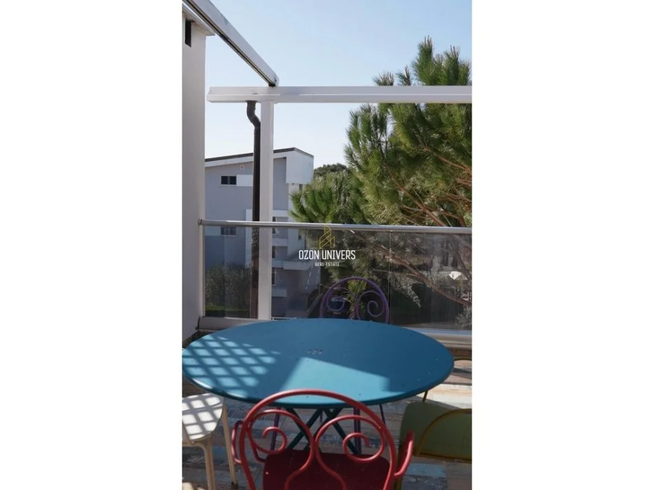 Durres, shitet Vile 4+1 Kati 2, 502 m² 750.000 € (TURQUOISE MARINA Durrës)