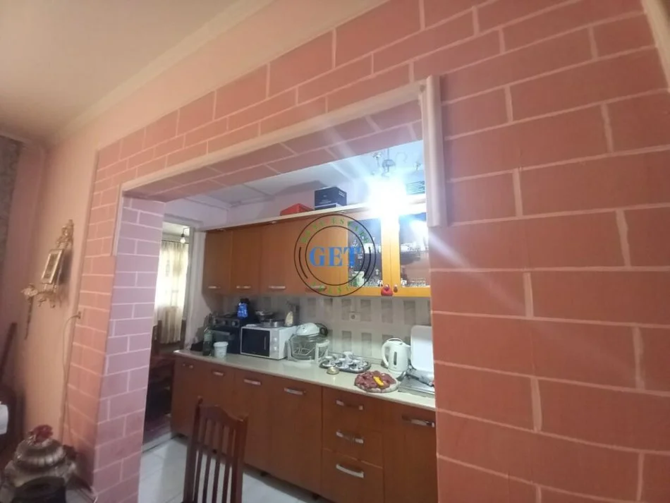 Durres, shitet apartament 1+1+Ballkon Kati 1, 64 m² 58.000 € (Pran shkolles "Qemal Mici")