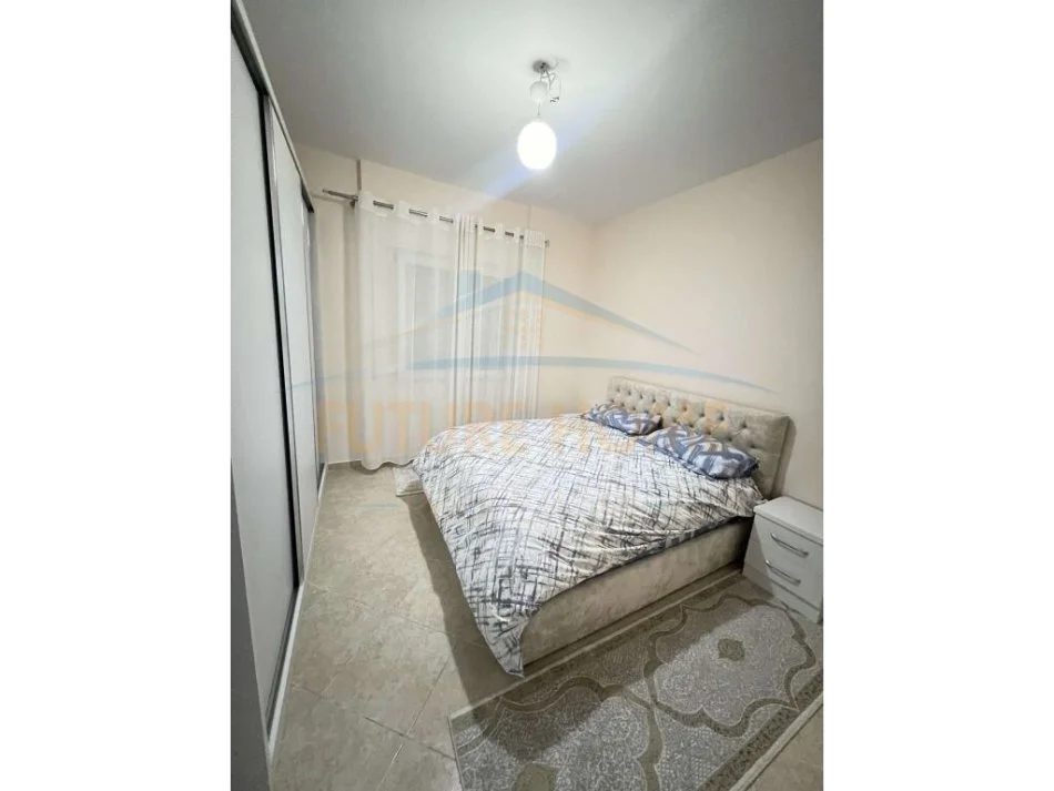 Tirane, jepet me qera apartament 2+1 Kati 3, 115 m² 600 € 