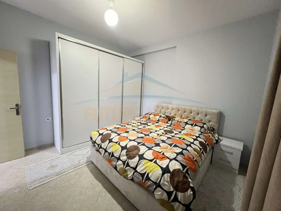 Tirane, jepet me qera apartament 2+1 Kati 3, 115 m² 600 € 