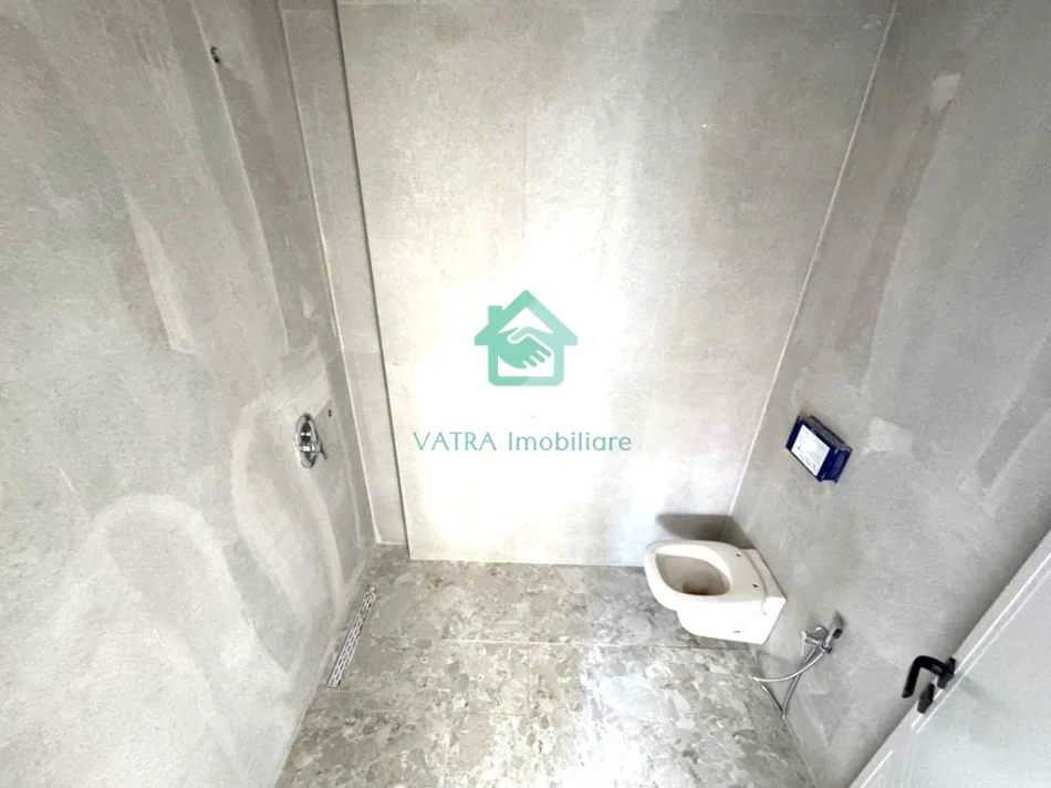 Tirane, shitet apartament 2+1 Kati 4, 95 m² 160.000 € (Liqeni i Farkës)
