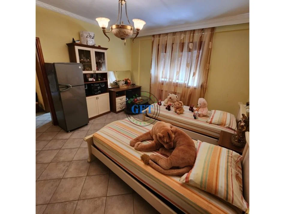 Durres, shitet apartament 2+1+Ballkon Kati 7, 120 m² 120.000 € (Ish rajoni, Durres)