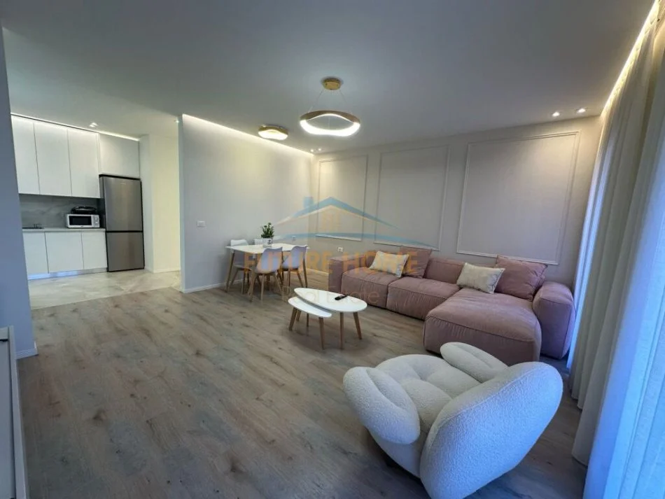 Tirane, jepet me qera apartament 2+1 Kati 4, 119 m² 1.350 € 