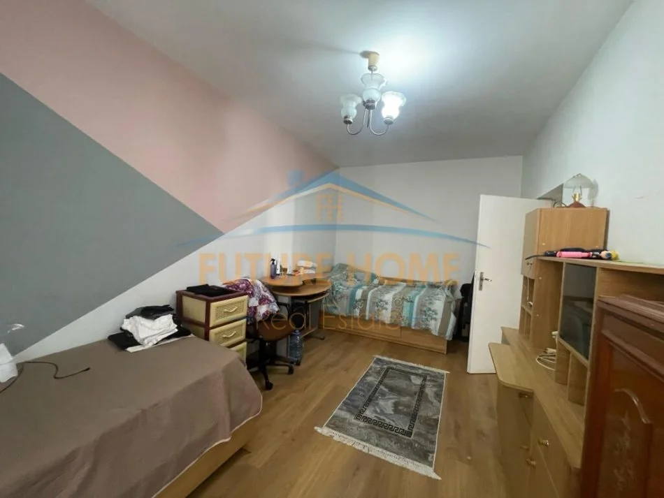 Tirane, shitet apartament 2+1 Kati 4, 93 m² 187.000 € (Vasil Shanto)