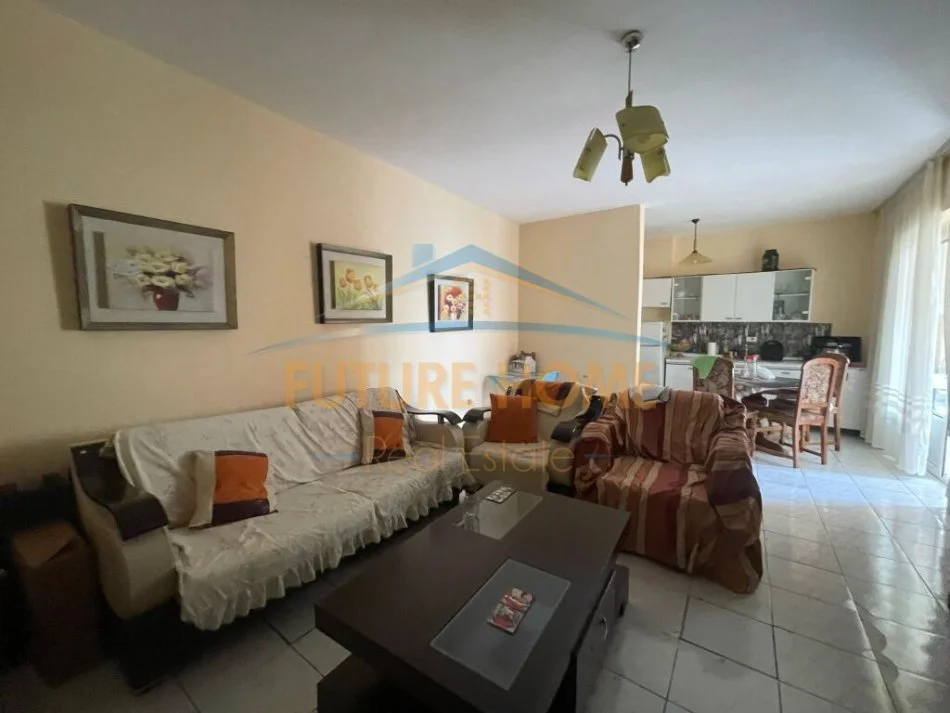 Tirane, shitet apartament 2+1 Kati 4, 93 m² 187.000 € (Vasil Shanto)