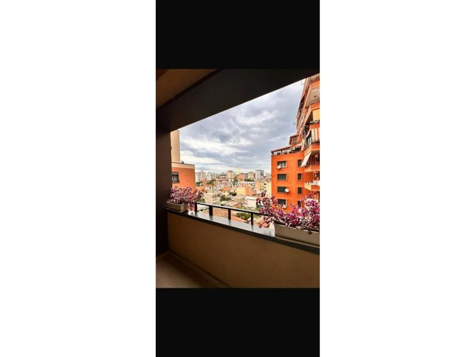 Tirane, jepet me qera apartament 1+1 Kati 6, 65 m² 800 € (Myslym Shyri)