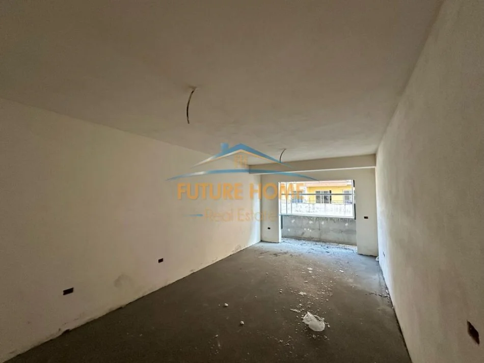 Tirane, shitet apartament 2+1+Ballkon Kati 7, 93 m² 93.080 € (Demollari 2, Kamez)