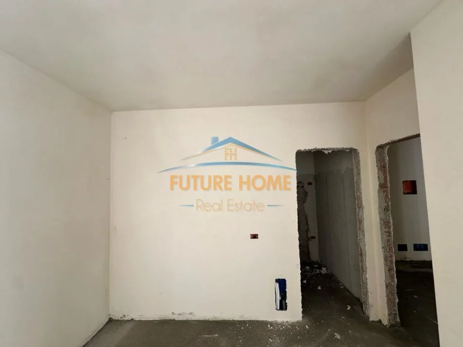 Tirane, shitet apartament 2+1+Ballkon Kati 7, 93 m² 93.080 € (Demollari 2, Kamez)