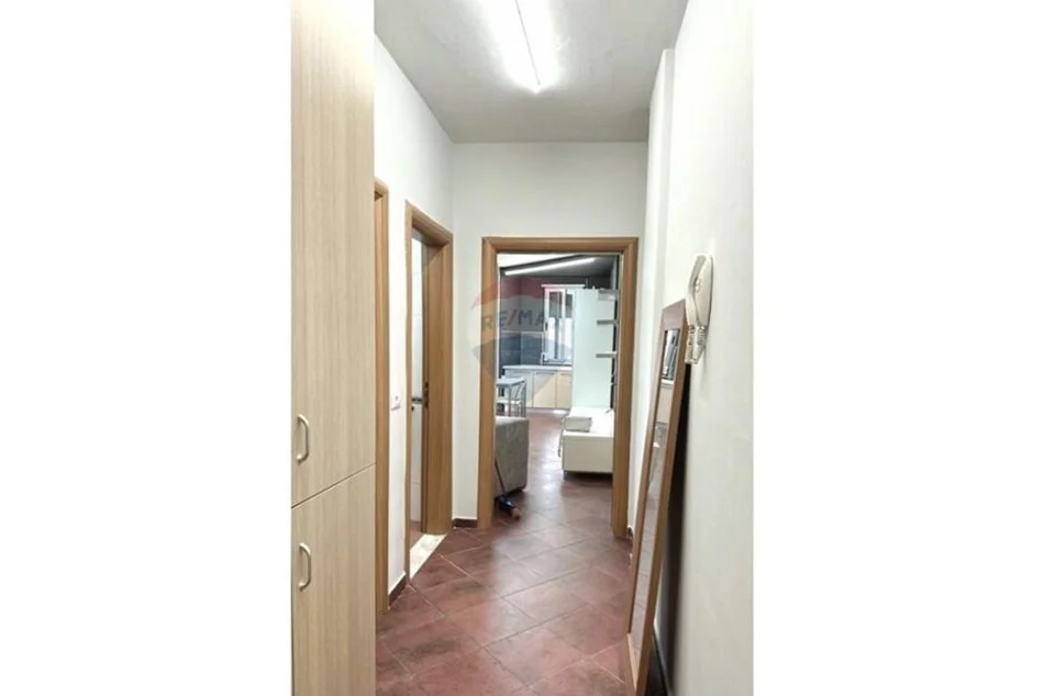 Tirane, jepet me qera apartament 1+1+Ballkon , 60 m² 620 € (Medar Shtylla)