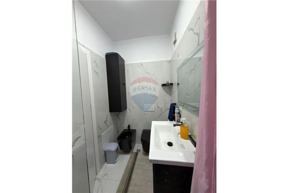 Tirane, shitet apartament 2+1 Kati 2, 75 m² 148.000 € (Kahreman Ylli)