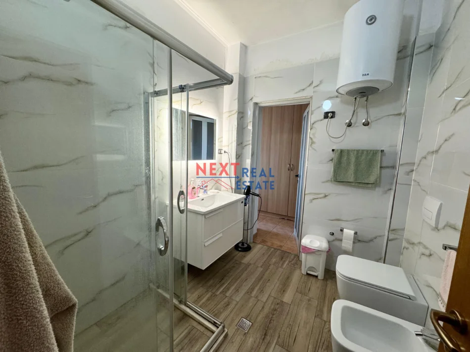 Vlore, shitet apartament Kati 6, 140 m² 180.000 € (BULEVARDI VLORE SKELE)