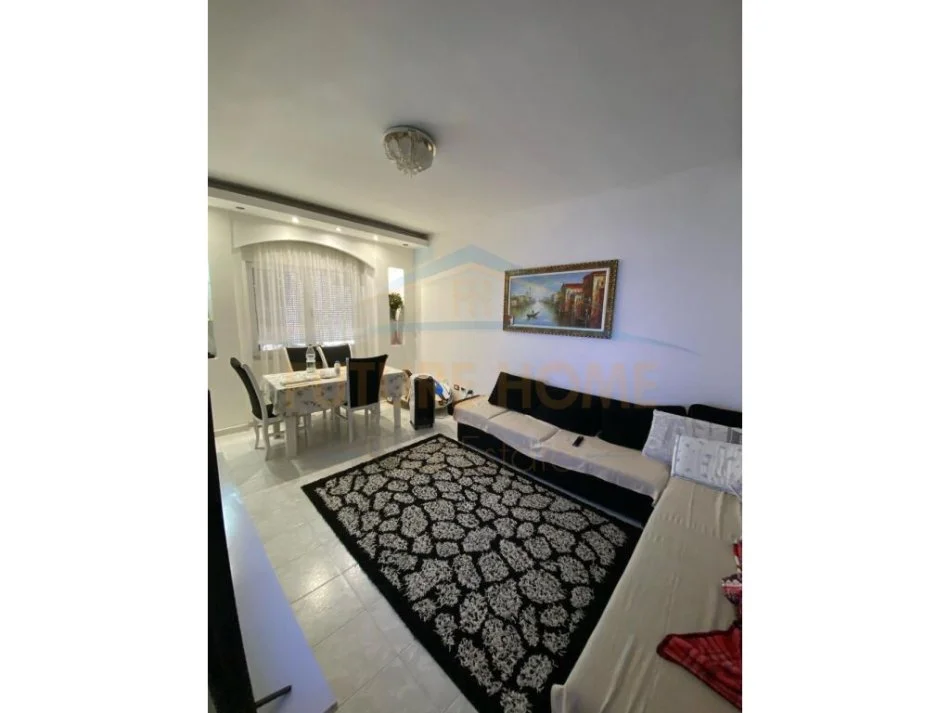 Durres, shitet apartament 2+1+Ballkon Kati 4, 86 m² 90.000 € (lagja 18)