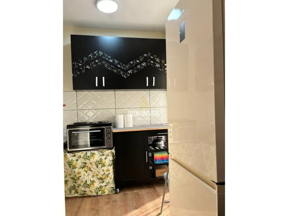 Tirane, jepet me qera apartament 2+1 Kati 2, 70 m² 600 € (Rruga E Elbasanit)