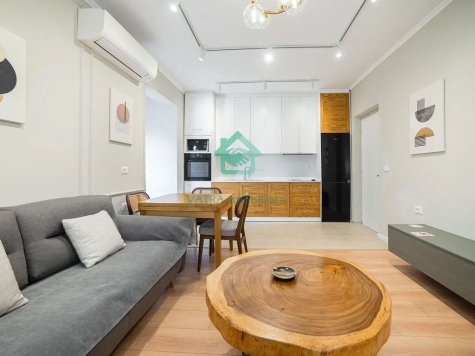 Tirane, shitet apartament 2+1 Kati 3, 70 m² 220.000 € 