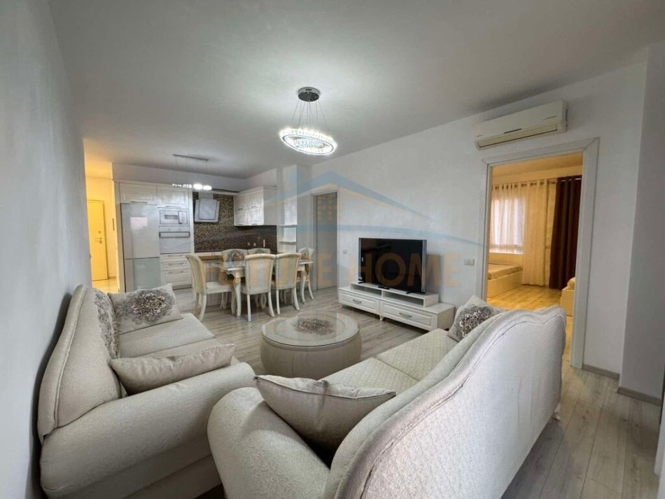 Tirane, shitet apartament 2+1+Ballkon Kati 5, 88 m² 260.000 € (ZOGU I ZI)    UNA49755