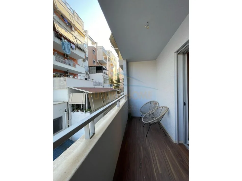 Tirane, shitet apartament 2+1+Aneks+Ballkon Kati 2, 116 m² 250.000 € (RRUGA LIQENI I THAT)