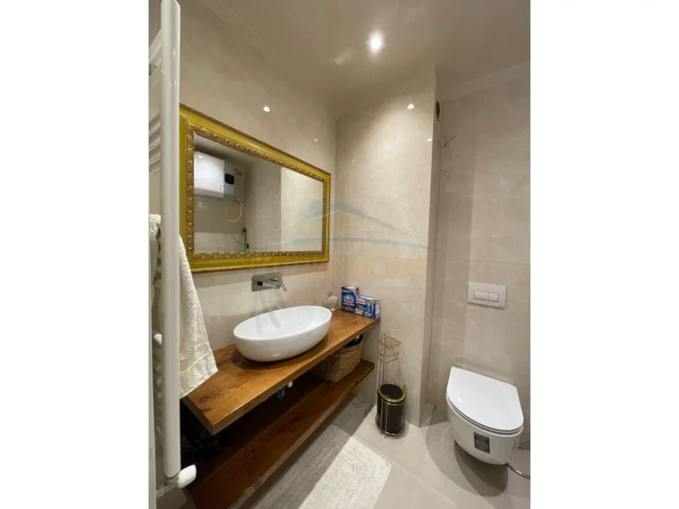 Tirane, shitet apartament 2+1+Aneks+Ballkon Kati 2, 116 m² 250.000 € (RRUGA LIQENI I THAT)