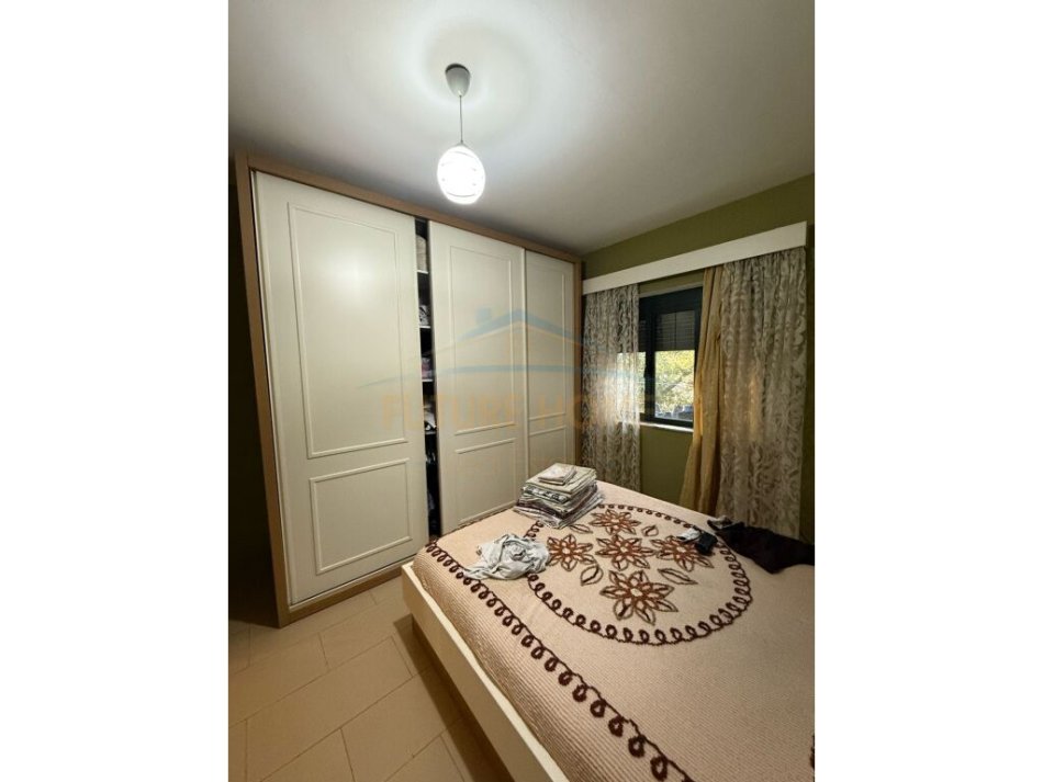 Tirane, jepet me qera apartament 3+1 Kati 1, 83 m² 750 € (Rruga Kongresi i Manastirit, Tirane)