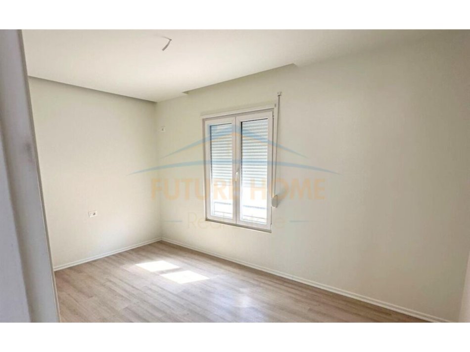 Tirane, shitet apartament 2+1 Kati 4, 79 m² 140.000 € (Selite)