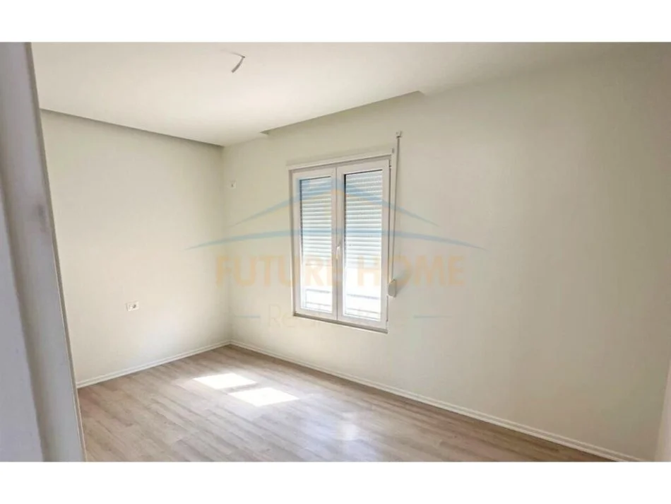 Tirane, shitet apartament 2+1 Kati 4, 79 m² 140.000 € (Selite)