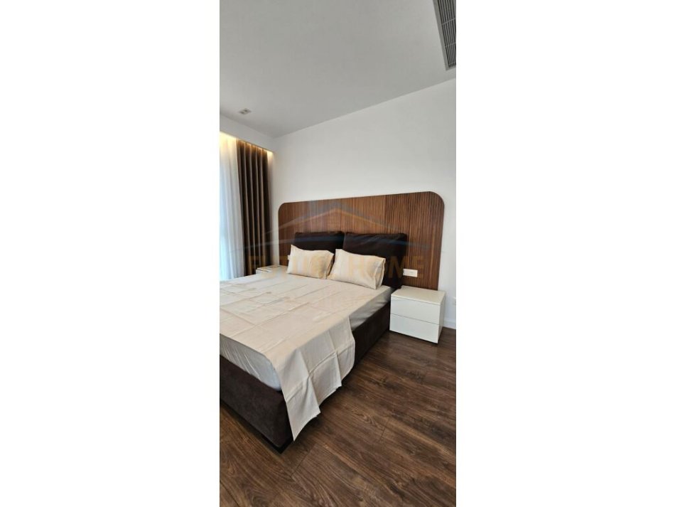 jepet me qera 3+1 , (Tirana Garden Building)