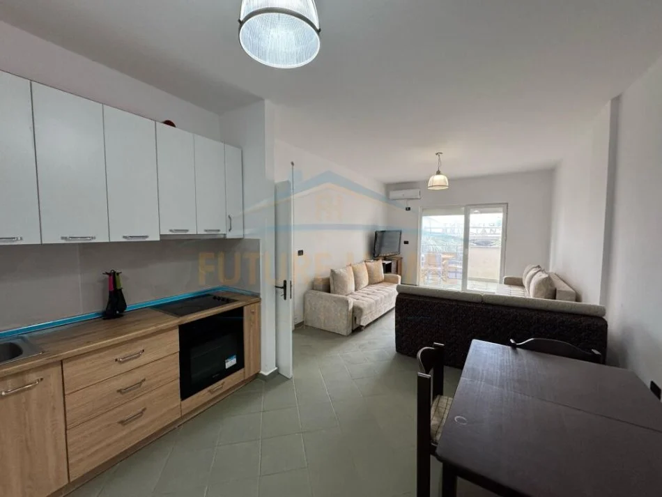 Durres, shitet apartament 1+1+Ballkon Kati 2, 70 m² 92.000 € (qerret kavaje)