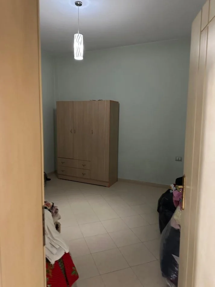 Tirane, jepet me qera shtepi 2+1 Kati 2, 350 € (Shkolla Murat Toptani)