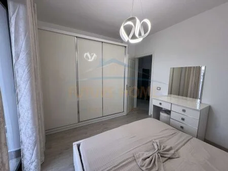 Tirane, qera apartament 1+1 Kati 4, 67 m² (unaza e re)