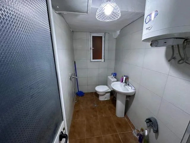 Tirane, jepet me qera apartament 2+1+BLK Kati 3, 65 m² 400 Euro (vangjel capo)