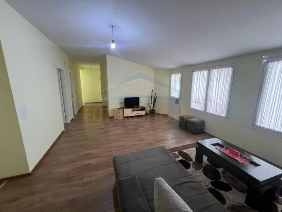 Tirane, jepet me qera apartament 2+1 Kati 4, 154 m² 500 € (Rruga siri kodra)