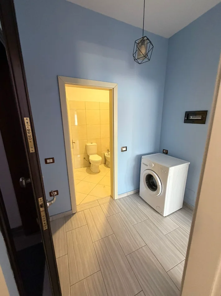 Tirane, jepet me qera apartament 1+1 Kati 4, 60 m² 500 € (Astir)