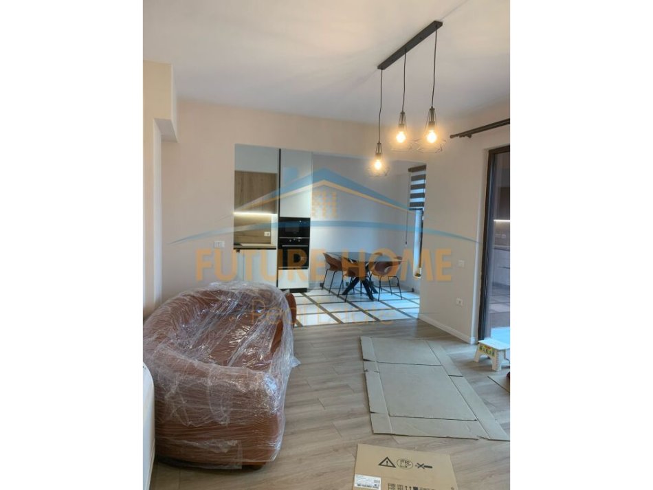 Tirane, jepet me qera apartament 1+1 Kati 7, 73 m² 1.000 € 