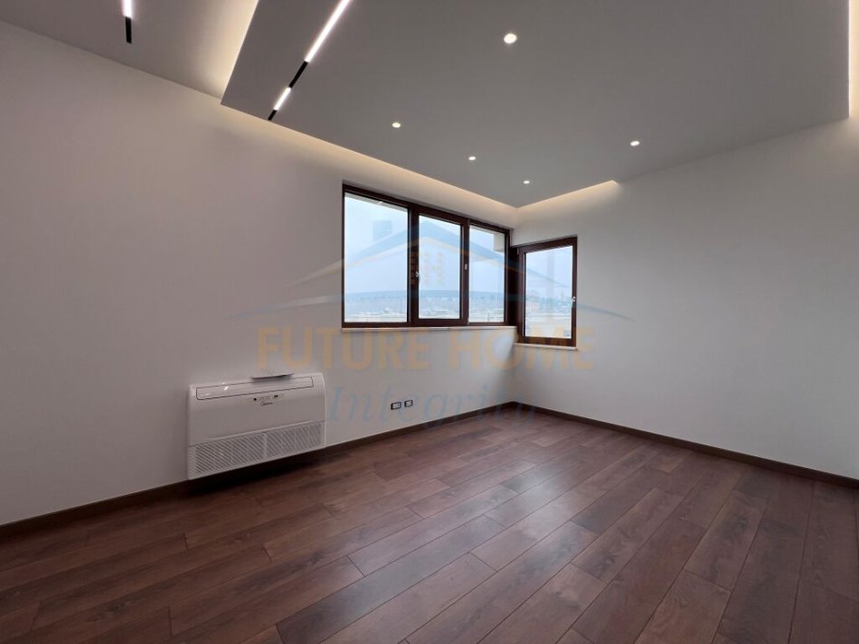 Tirane, jepet me qera apartament 3+1 Kati 2, 164 m² 2.000 € (Green Valley, Liqeni i Thate)