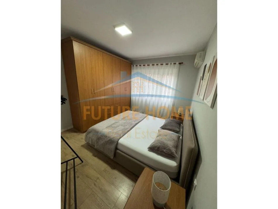 Tirane, jepet me qera apartament 1+1 Kati 5, 63 m² 550 € (Rruga myslym shyr)