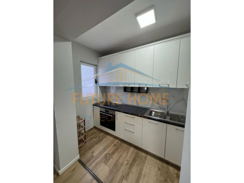 Tirane, jepet me qera apartament 1+1 Kati 5, 63 m² 550 € (Rruga myslym shyr)