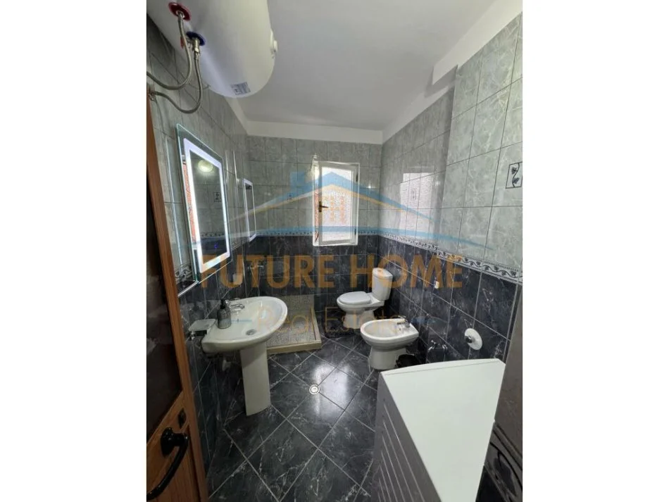 Tirane, jepet me qera apartament 1+1 Kati 5, 63 m² 550 € (Rruga myslym shyr)
