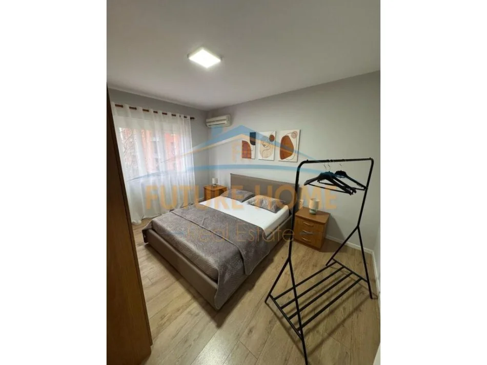 Tirane, jepet me qera apartament 1+1 Kati 5, 63 m² 550 € (Rruga myslym shyr)