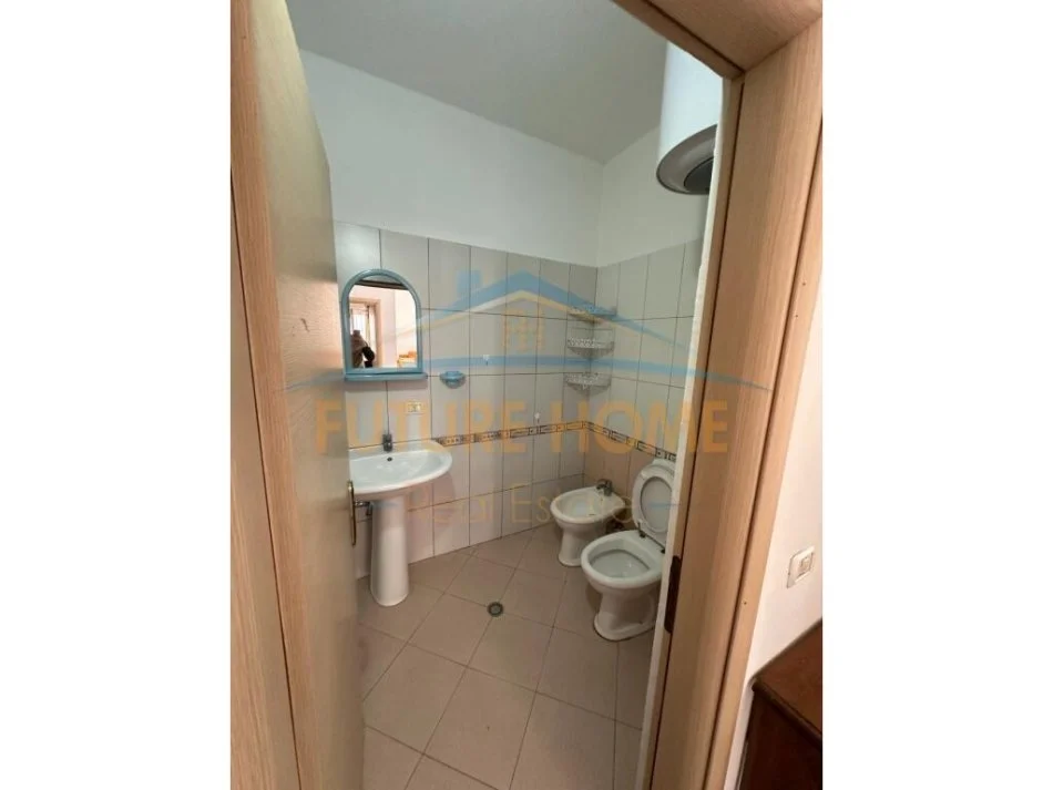 Durres, shitet apartament 2+1 Kati 2, 90 m² 110.000 € (Shkembi Kavajes)