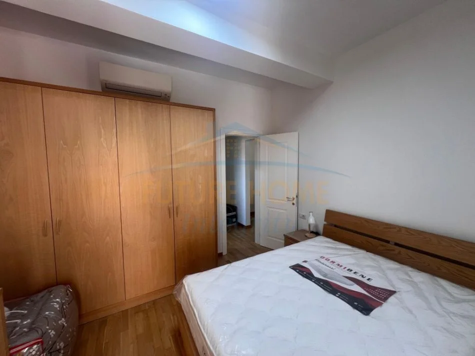 Tirane, jepet me qera apartament 1+1 Kati 2, 67 m² 550 € (Residenca Touch Of The Sun, Sauk)
