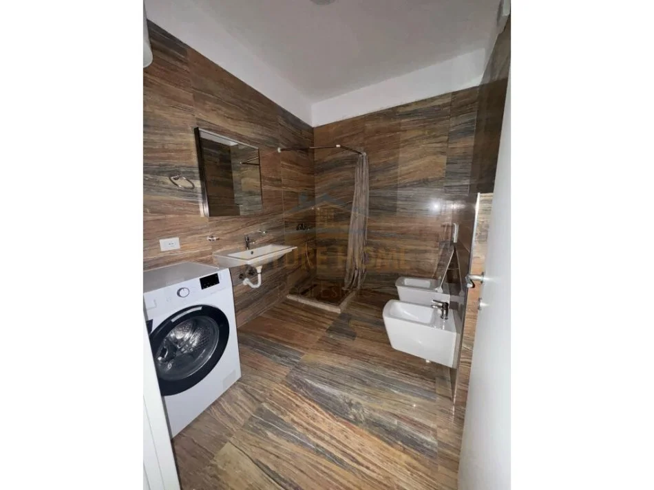 Tirane, jepet me qera apartament 2+1 Kati 2, 102 m² 580 € (Grand Gallery Yzberisht)