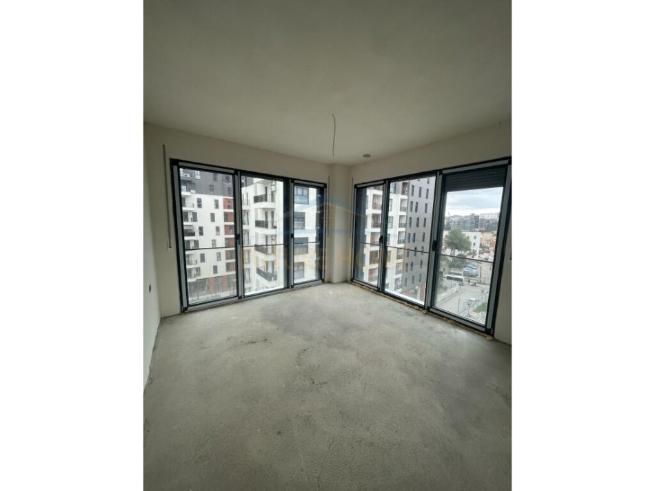 Tirane, shitet apartament 2+1 Kati 5, 101 m² 180.000 € (Don Bosko - Parallel Living)