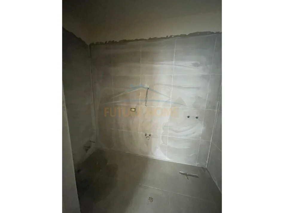 Tirane, shitet apartament 2+1 Kati 5, 101 m² 180.000 € (Kompleksi Parallel Living, Don Bosko, Tirane)