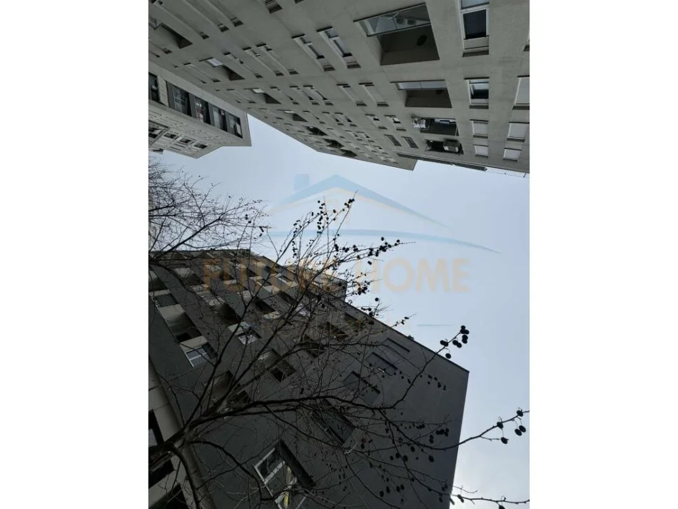 Tirane, shitet apartament 1+1+Ballkon Kati 2, 62 m² 125.000 € (Frosina Plaku)