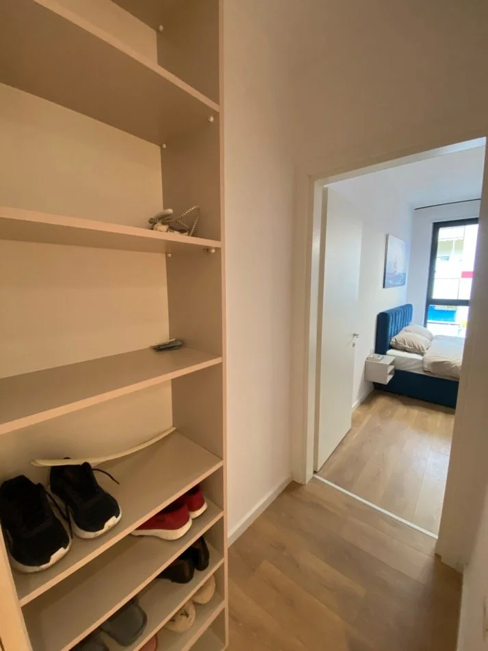 Tirane, jepet me qera apartament 1+1 Kati 5, 60 m² 600 € (Bilal sina)