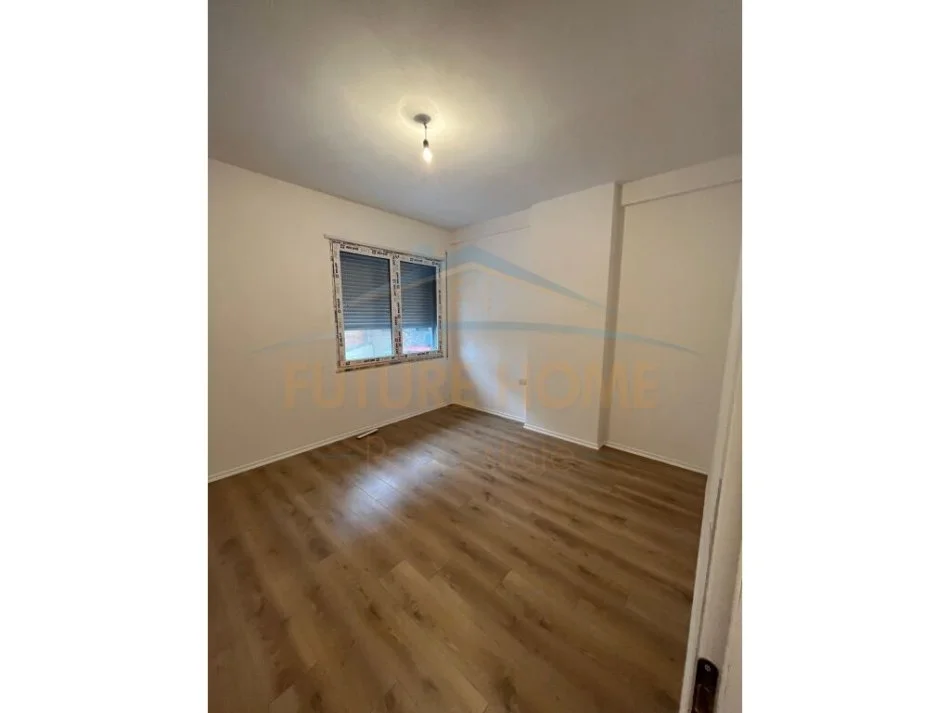 Tirane, shitet apartament 2+1+Ballkon Kati 1, 105 m² 170.000 € (Don Bosko)