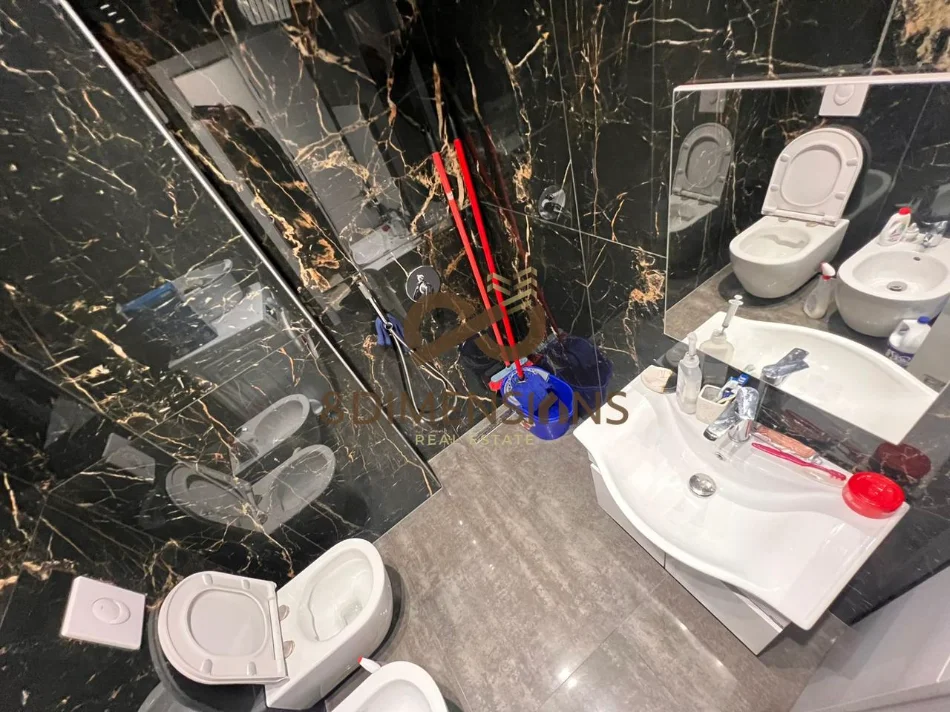 Tirane, shitet apartament 2+1+Ballkon Kati 6, 110 m² 375.000 € (stadiumi dinamo D8142A-55)