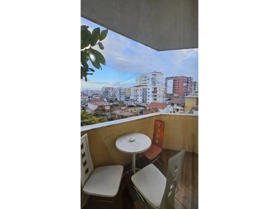 Durres, shitet apartament 2+1+Ballkon Kati 4, 140 m² (durres drejtoriA E POLICISE)