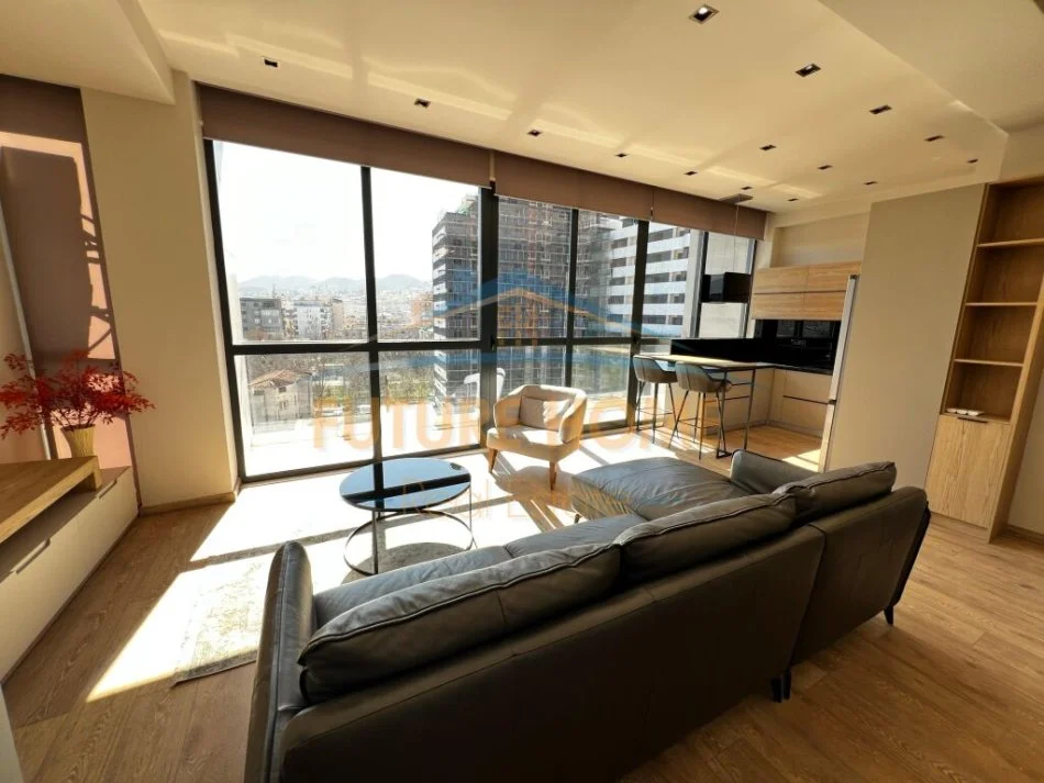 Tirane, jepet me qera apartament 2+1+Ballkon Kati 6, 110 m² 1.200 € (Ish Parku i Autobuzave)