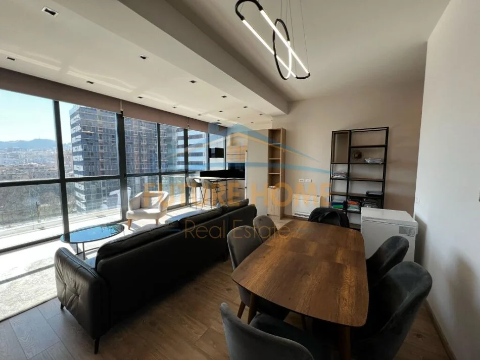 Tirane, jepet me qera apartament 2+1+Ballkon Kati 6, 110 m² 1.200 € (Ish Parku i Autobuzave)